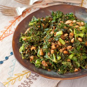 Pan-Roasted Kale with Crispy Italian Breadcrumbs | Recipe Renovator | Gluten-free, vegan, vegetarian, dairy-free