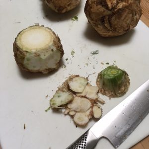 Celery Root Soup with Roasted Fennel and Garlic from Stephanie at Recipe Renovator | gluten-free, vegan, paleo, Whole30 compliant