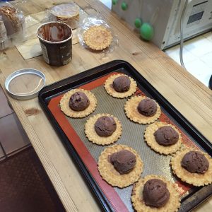 Making ice cream sandwiches on Recipe Renovator